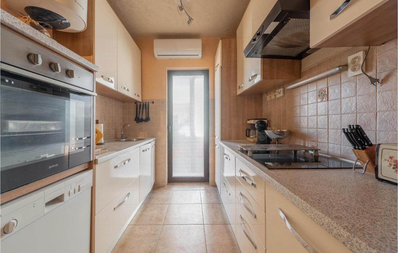 Cozy Home In Vrsi With Wifi Εξωτερικό φωτογραφία