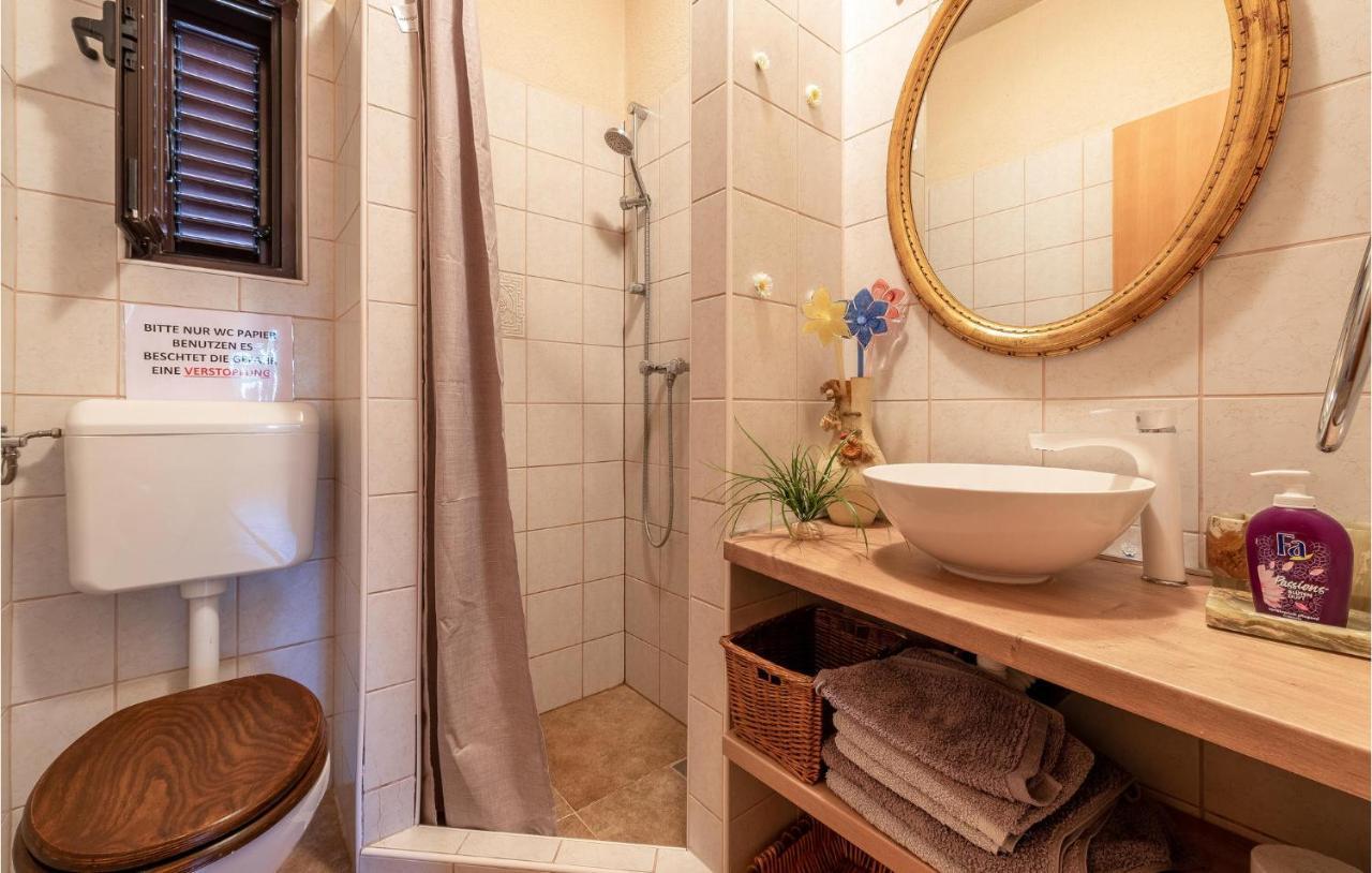 Cozy Home In Vrsi With Wifi Εξωτερικό φωτογραφία