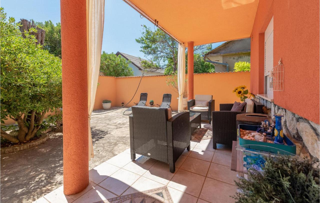 Cozy Home In Vrsi With Wifi Εξωτερικό φωτογραφία