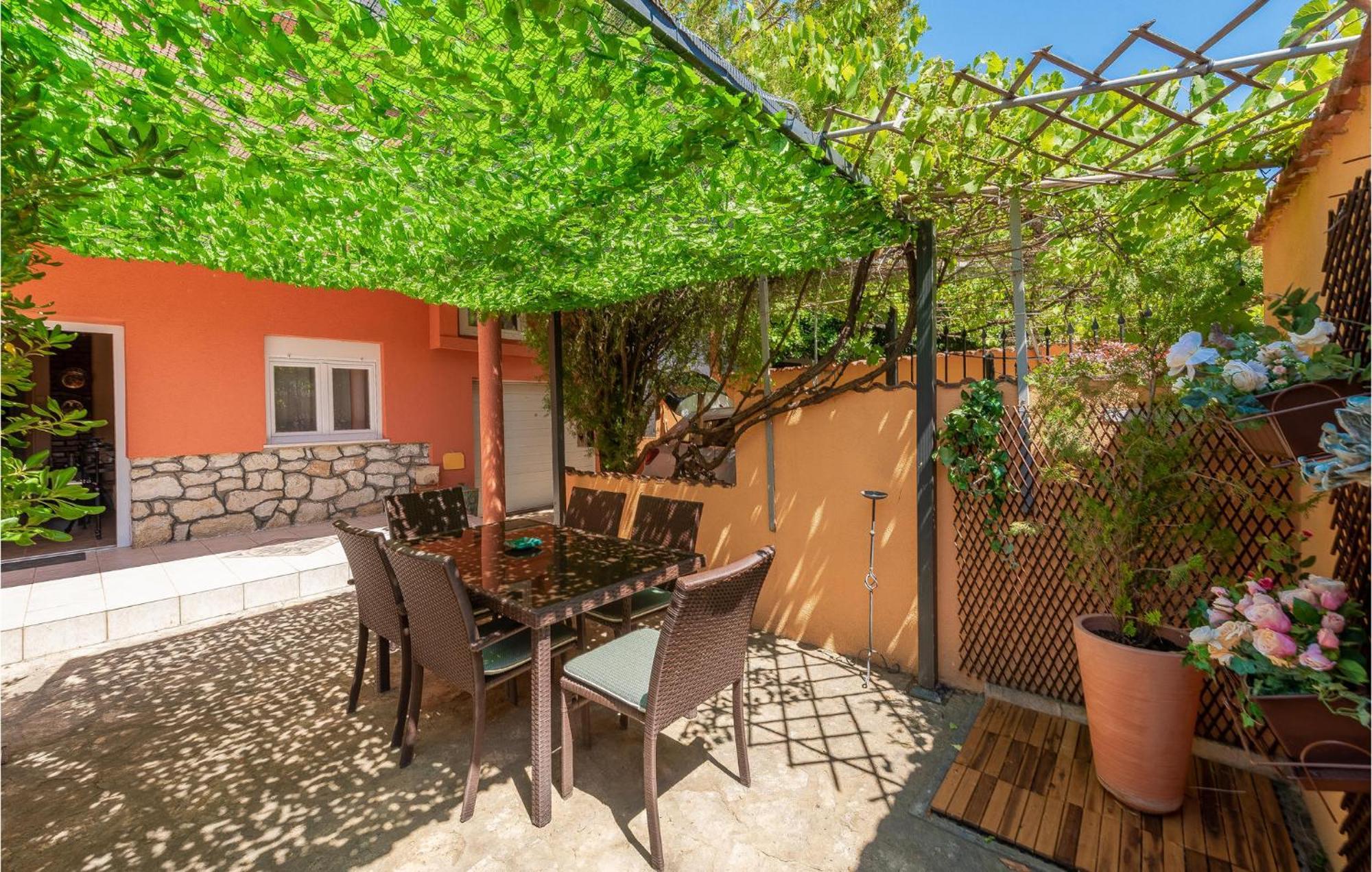 Cozy Home In Vrsi With Wifi Εξωτερικό φωτογραφία