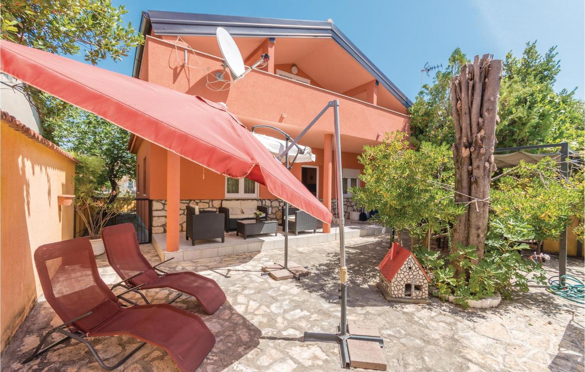 Cozy Home In Vrsi With Wifi Εξωτερικό φωτογραφία
