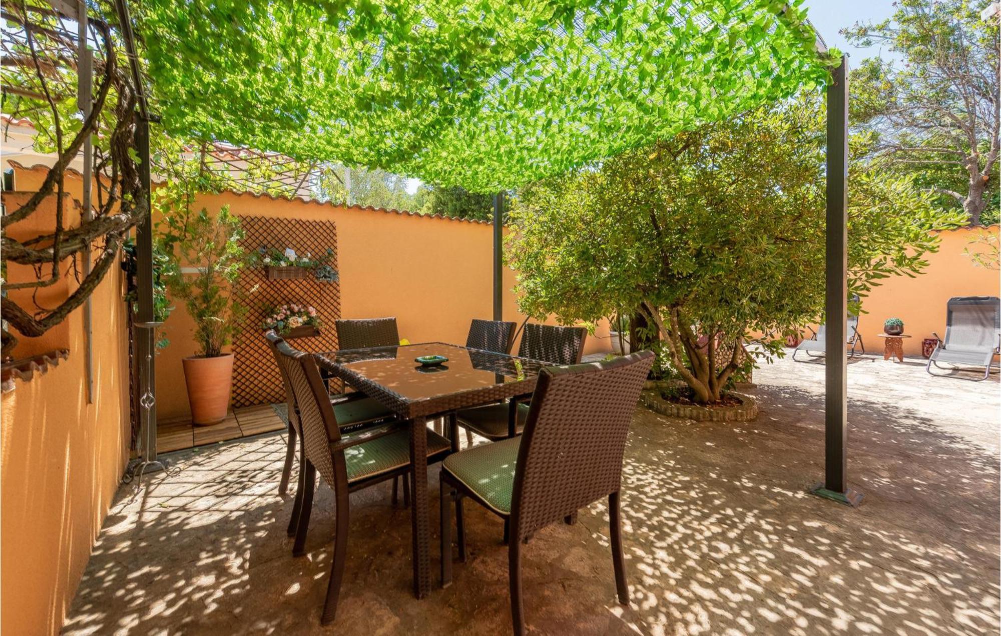 Cozy Home In Vrsi With Wifi Εξωτερικό φωτογραφία